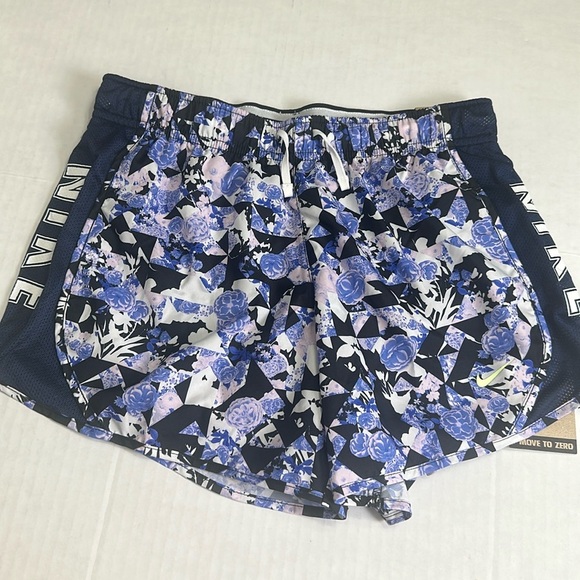 Nike Dri Fit Navy Blue Floral Youth Girls Running Shorts Size Large NWT - Picture 1 of 9